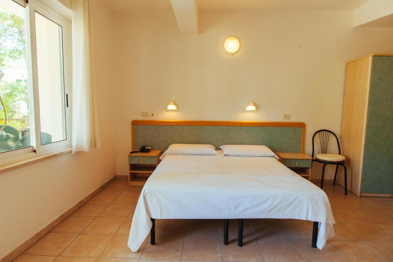 Hotel Perrozzi Vasto Room photo
